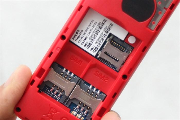 Điện thoại Philips E103