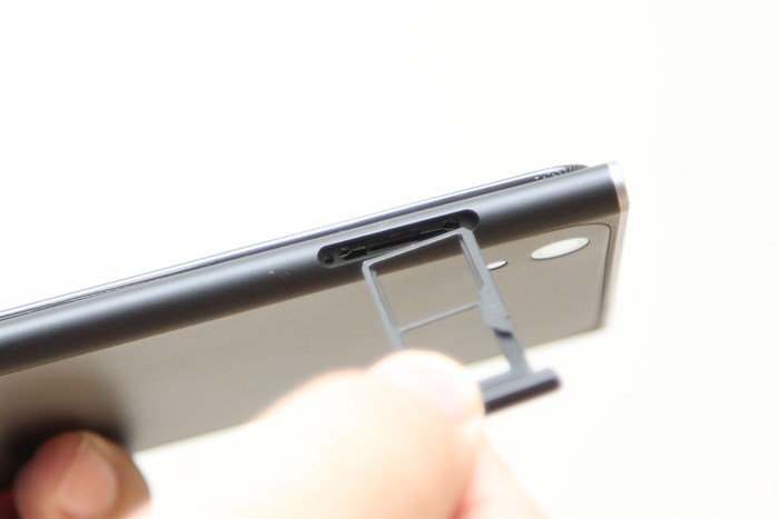 Điện thoại Obi Worldphone SF1