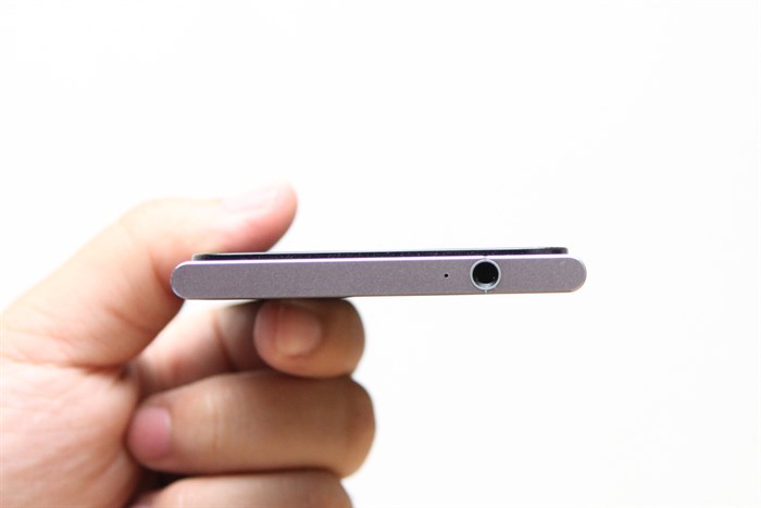 Điện thoại Obi Worldphone SF1