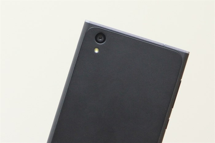 Điện thoại Obi Worldphone SF1