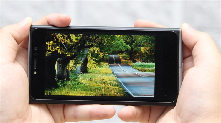 Điện thoại Obi Worldphone SF1