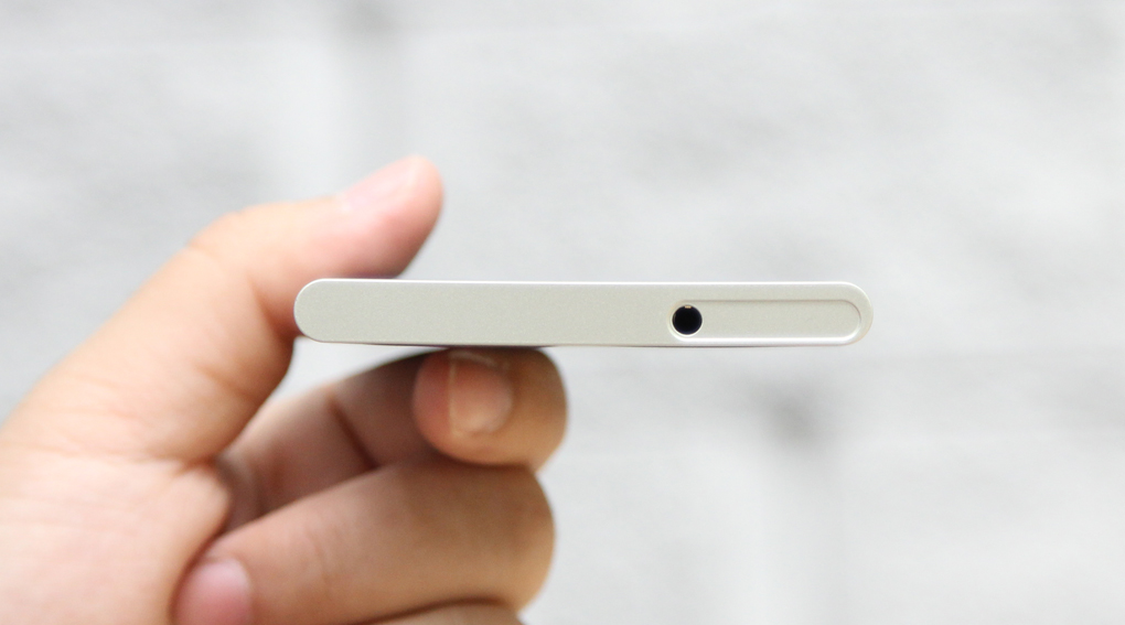Điện thoại Obi Worldphone SJ1.5