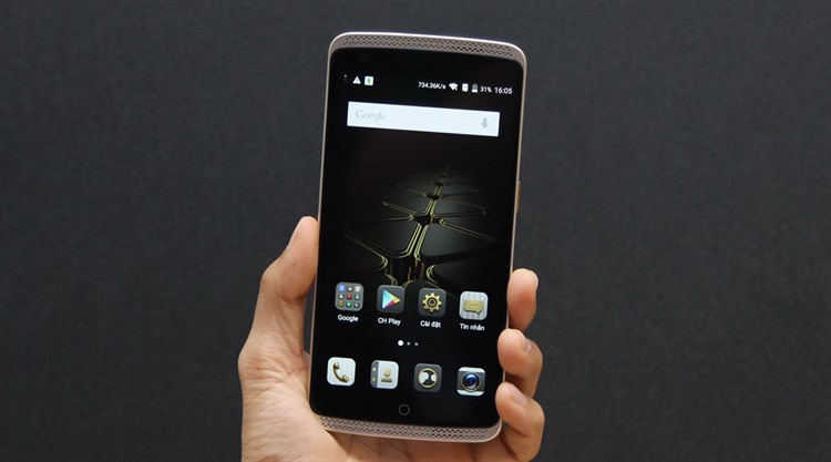 Điện thoại ZTE Axon