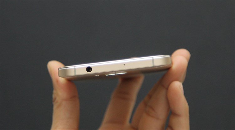 Điện thoại Huawei G7 Plus Màu Vàng đồng