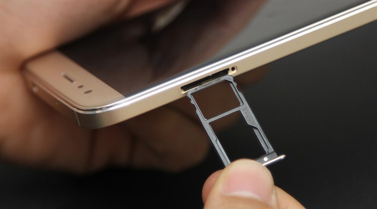 Điện thoại Huawei G7 Plus Màu Vàng đồng