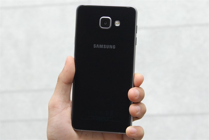 Điện thoại Samsung Galaxy A7 (2016)
