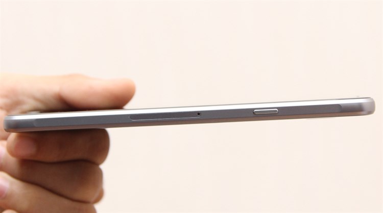 Điện thoại Samsung Galaxy A7 (2016)