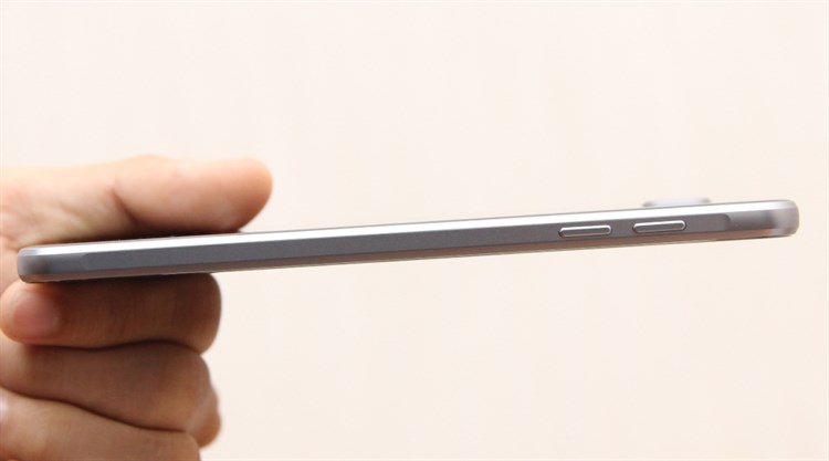 Điện thoại Samsung Galaxy A7 (2016)