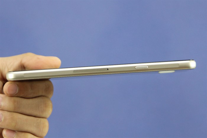 Điện thoại Samsung Galaxy A7 (2016)