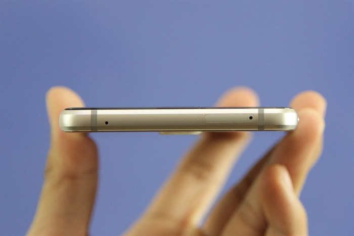 Điện thoại Samsung Galaxy A7 (2016)