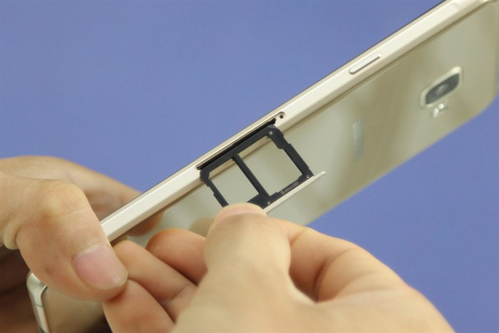 Điện thoại Samsung Galaxy A7 (2016)