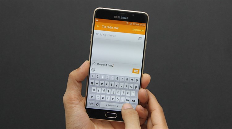 Điện thoại Samsung Galaxy A7 (2016)