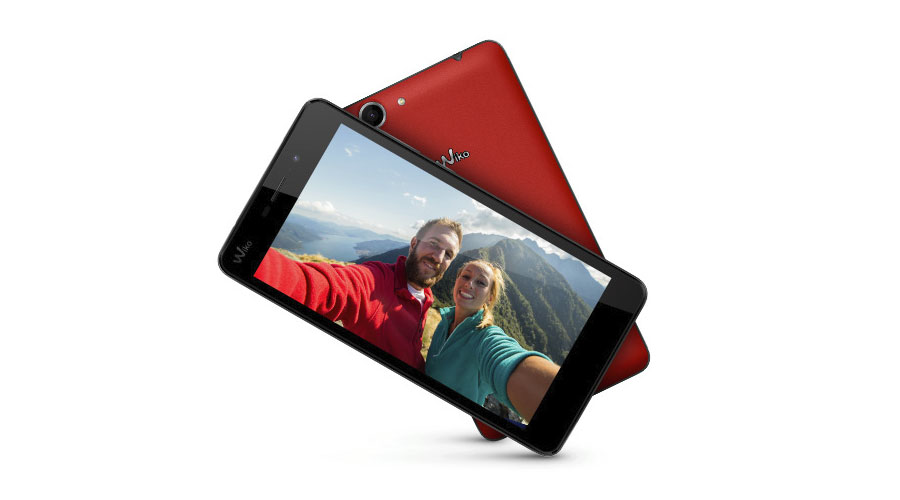 Camera đáp ứng nhu cầu chụp ảnh tốt với cảm biến 13 MP.