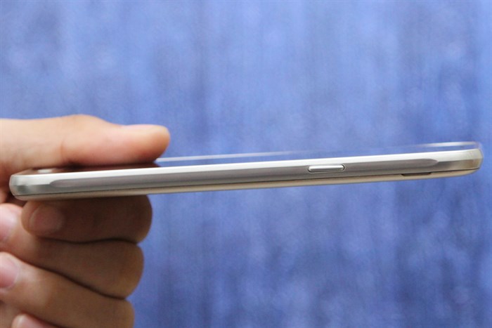 Điện thoại Samsung Galaxy J3