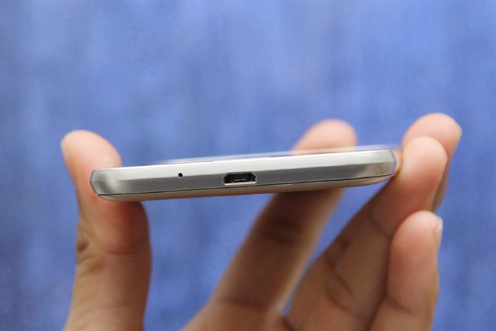 Điện thoại Samsung Galaxy J3