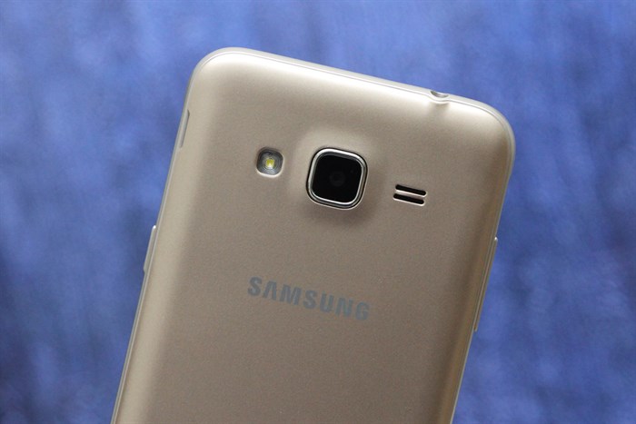 Điện thoại Samsung Galaxy J3
