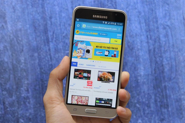 Điện thoại Samsung Galaxy J3