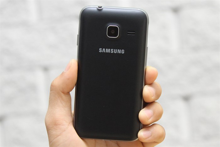 Điện thoại Samsung Galaxy J1 mini