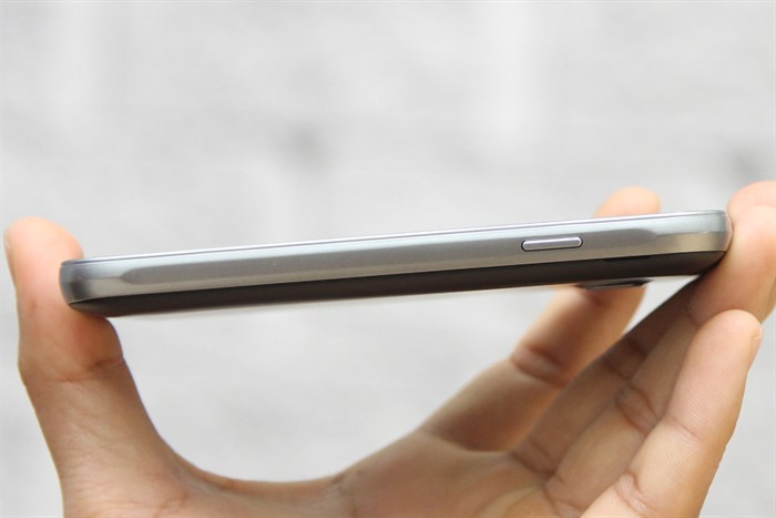 Điện thoại Samsung Galaxy J1 mini