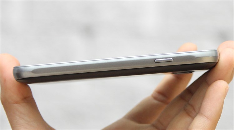 Điện thoại Samsung Galaxy J1 mini Màu Đen