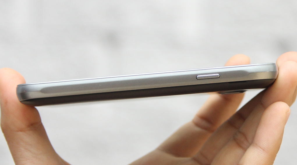 Điện thoại Samsung Galaxy J1 mini