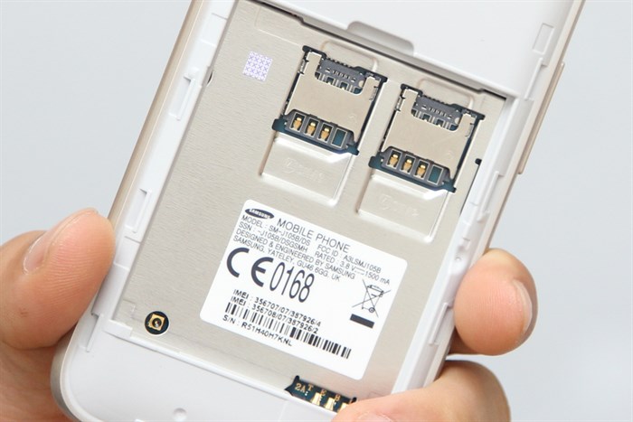 Điện thoại Samsung Galaxy J1 mini