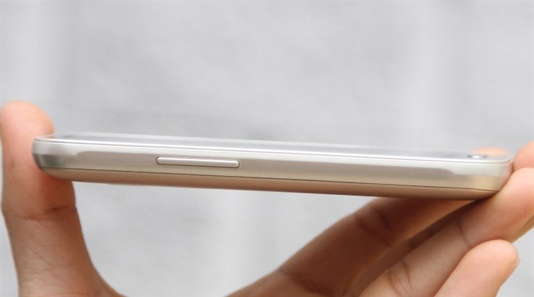 Điện thoại Samsung Galaxy J1 mini Màu Vàng đồng