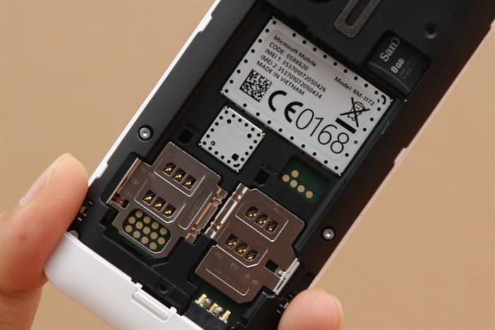 Điện thoại Nokia 230 Dual SIM