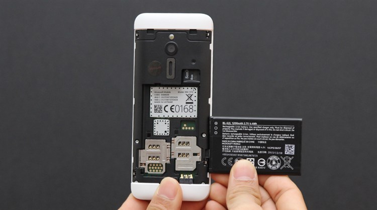 Điện thoại Nokia 230