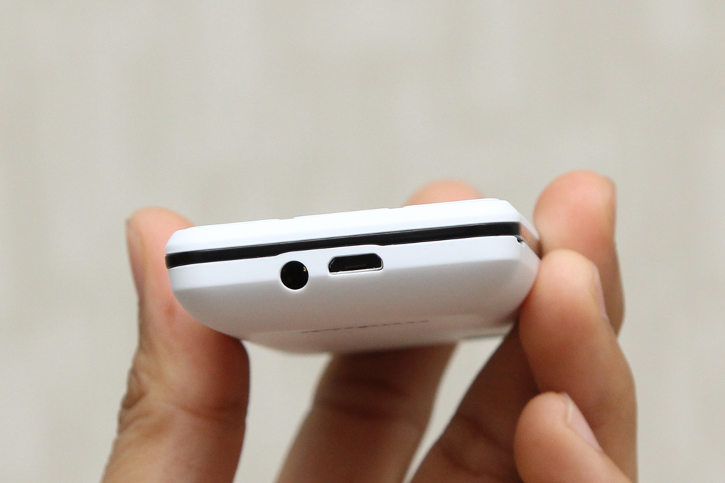 Điện thoại Mobell M269