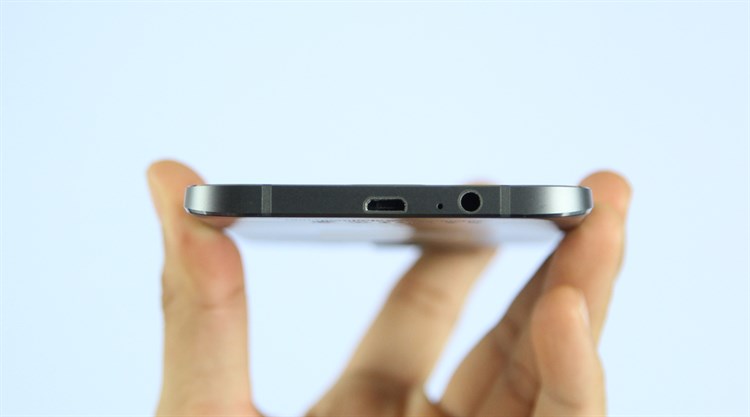 Điện thoại Samsung Galaxy A8VE (A800I)