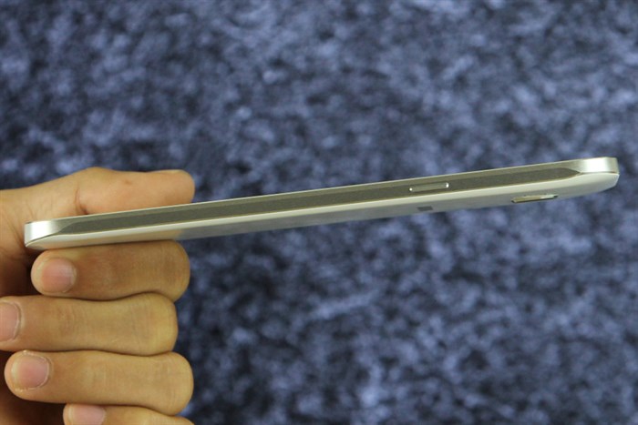 Điện thoại Samsung Galaxy A8VE (A800I)