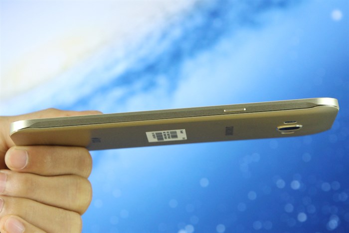 Điện thoại Samsung Galaxy A8VE (A800I)