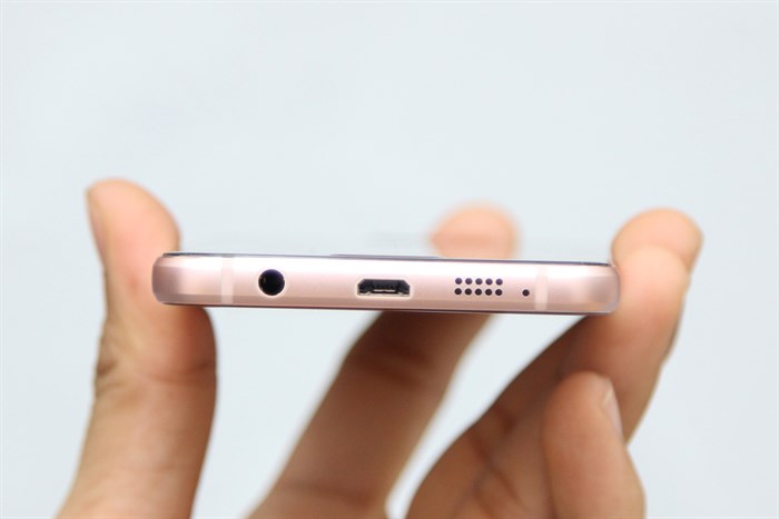 Điện thoại Samsung Galaxy A3 2016 Màu Hồng