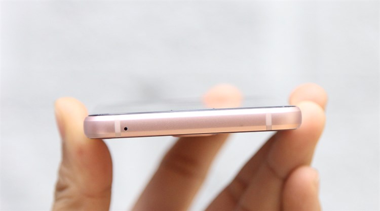 Điện thoại Samsung Galaxy A3 2016 Màu Hồng