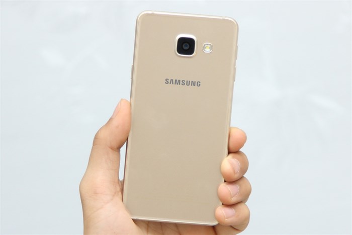 Điện thoại Samsung Galaxy A3 2016 Màu Vàng đồng