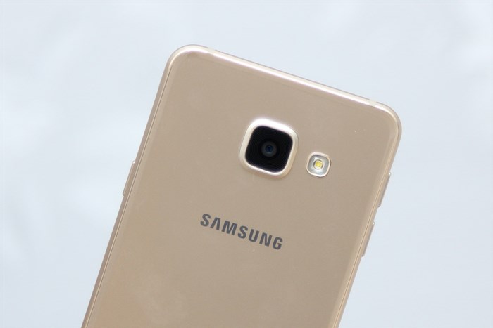 Điện thoại Samsung Galaxy A3 2016 Màu Vàng đồng