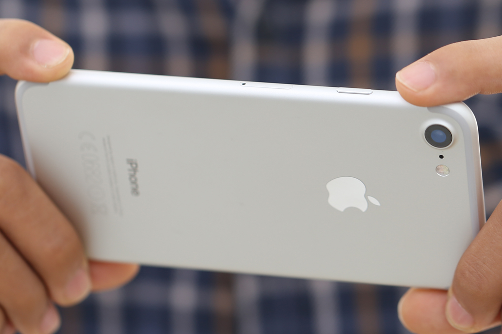 Điện thoại iPhone 7 32GB Màu Bạc