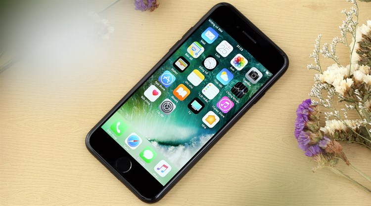 Điện thoại iPhone 7 32GB