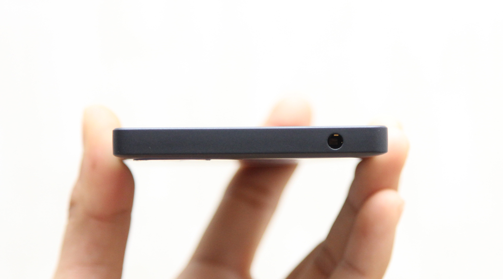 Điện thoại Mobiistar LAI Yuna