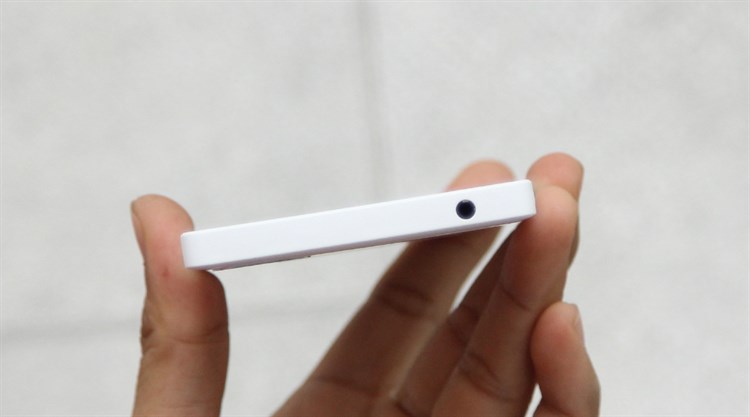 Điện thoại Mobiistar LAI Yuna