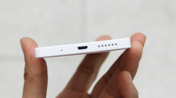 Điện thoại Mobiistar LAI Yuna