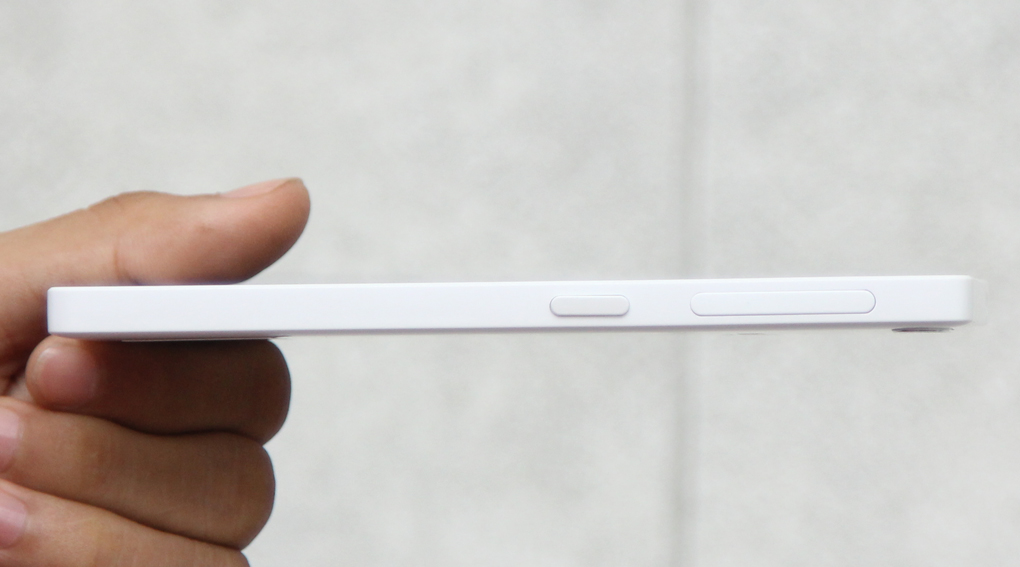 Điện thoại Mobiistar LAI Yuna