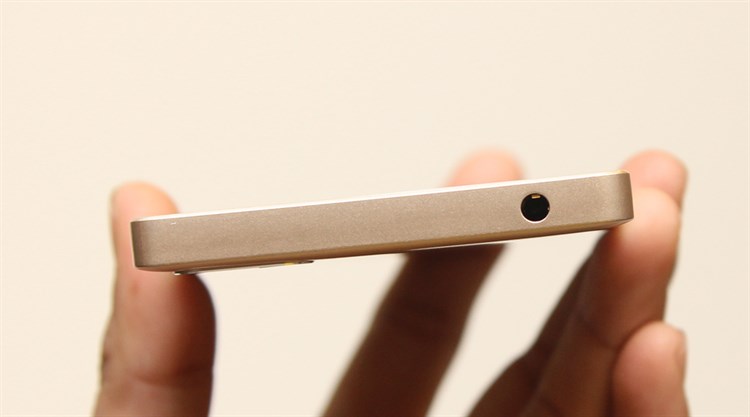 Điện thoại Mobiistar LAI Yuna