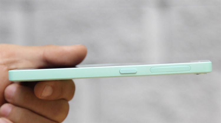 Điện thoại Mobiistar LAI Yuna