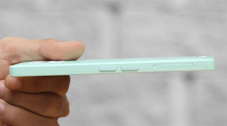 Điện thoại Mobiistar LAI Yuna