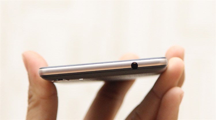 Điện thoại Wiko Fever