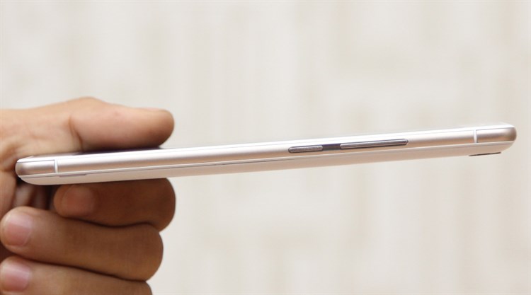 Điện thoại Wiko Fever