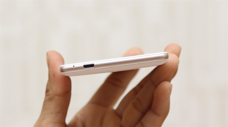 Điện thoại Wiko Fever