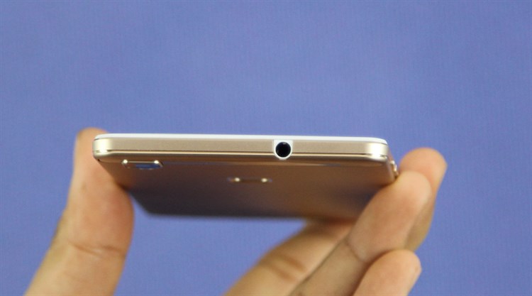 Điện thoại Mobell Nova X